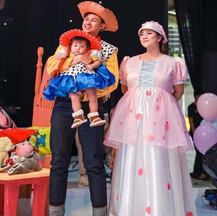 <p>Anak pertama Felicya Angelista dan Hito Caesar, Graziella Bible Emmanuela baru saja merayakan ulang tahunnya yang pertama nih, Bunda. Keseruan pestanya diperlihatkan Feli melalui akun Instagram pribadinya. (Foto : Instagram :@felicyangelista_)</p>