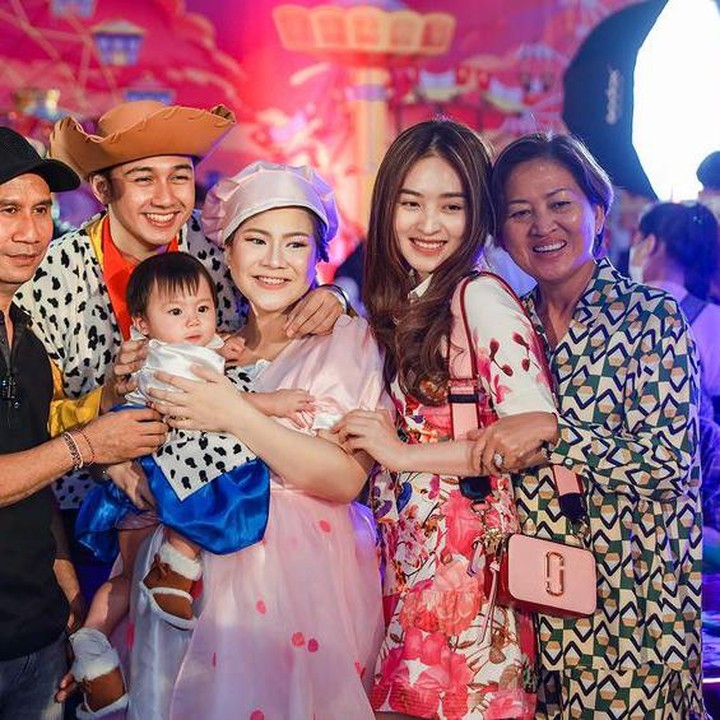 <p>Di lain kesempatan, Felicya dan Hito terlihat membagikan momen kebersamaan baby Bible dengan keluarga aktris Natasha Wilona. (Foto: dok. Instagram @felicyangelista_)</p>