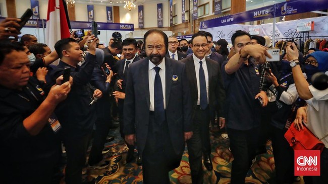 Nasdem buka suara soal viral video yang memperlihatkan Anies Baswedan diduga salah lirik saat bernyanyi lagu Maju Tak Gentar.