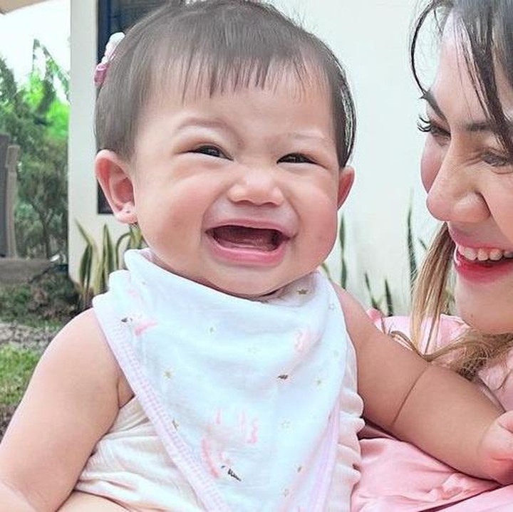 <p>Mengingat jarak anak pertamanya dengan anak kedua sangat dekat Feli mengaku tak mau ambil pusing dan tentu bahagia atas anugerah yang diberikan. Selamat ulang tahun Bible. Semoga keluarga Feli dan Hito sehat-sehat selalu ya, Bunda. (Foto: dok. Instagram @felicyangelista_)</p>