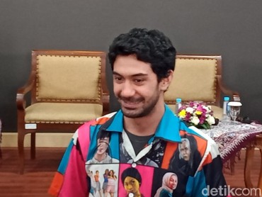 Sosok Wanita yang Diduga Mantan Reza Rahadian Usai Surat Viral Dipertanyakan
