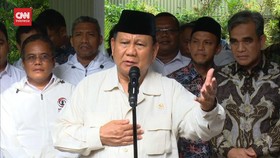 VIDEO: Ada Apa Relawan Pendukung Jokowi Temui Prabowo?