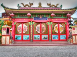 13 Tempat Wisata Singkawang yang Menarik Dikunjungi, Pasar Hongkong-Simping
