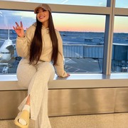 Nggak Bisa Sembarang, Ini Kiat Cerdas Memilih Pakaian saat Naik Pesawat