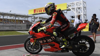 img-title Syarat Bautista Jadi Juara Dunia di WSBK Mandalika 2022 Hari Ini