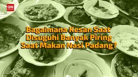 VIDEO: Rea Terkejut Lihat Banyak Piring Saat Makan Nasi Padang