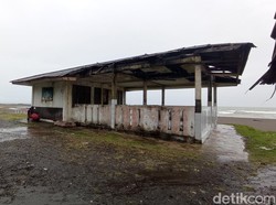Kondisi TPI di Tasikmalaya yang Terbengkalai dan Nyaris Ambruk