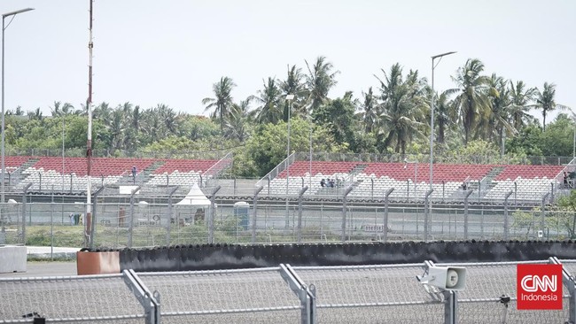 Sirkuit Mandalika yang sempet diandalkan demi menggaet wisatawan kini tengah menghadapi polemik mulai dari kerugian hingga masalah utang Rp4,6 triliun.