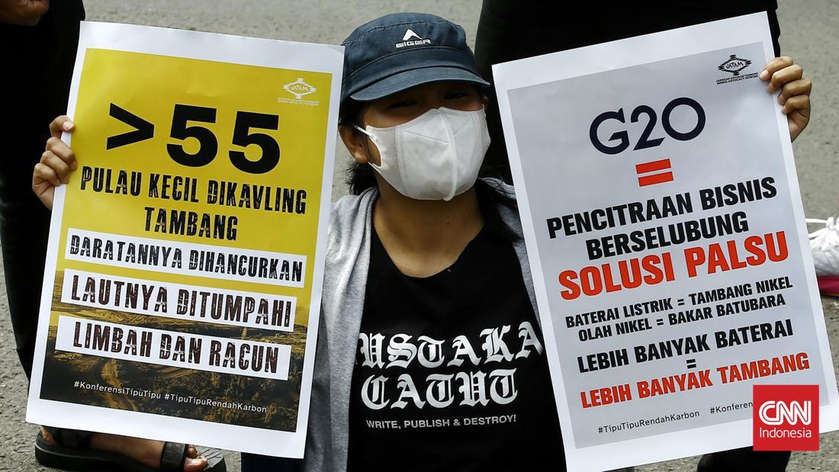 FOTO: Aksi Teatrikal di Bundaran HI Kritisi Pertemuan G20