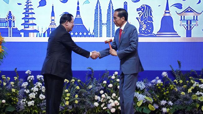Jokowi Beberkan 3 Jurus Selamatkan ASEAN Dari Krisis