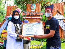 Lima Varietas Durian Merah Banyuwangi Terdaftar di Kementan
