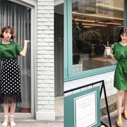 Bikin Awet Muda, 7 Ide Outfit Warna Hijau Ini Chic dan Menyegarkan Mata