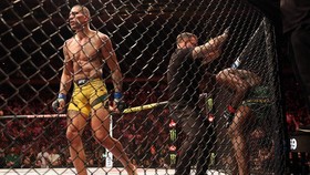 TKO di UFC 281, Israel Adesanya Salahkan Wasit