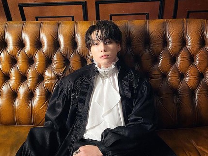 Bangga! Jungkook BTS jadi Pria Terseksi di Usia 25 Versi People Magazine