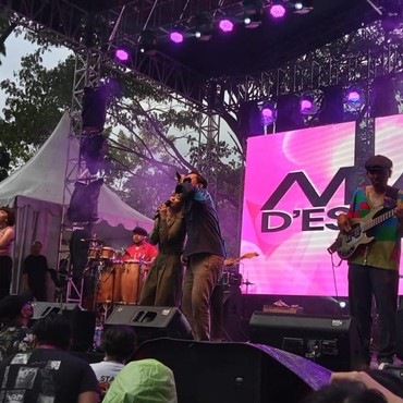 Maliq & D'Essentials Ajak Peserta CT Arsa Charity Fun Run 2023 Perang Warna