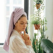 Tetap Cantik Bak ABG, 7 Perawatan Kulit Luar dan Dalam Ini Perlu Dilakukan untuk Kamu yang Masuki Usia 30an!