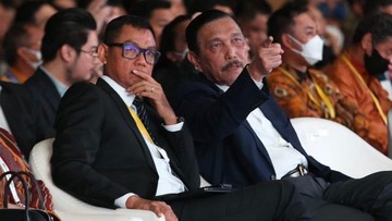 Dengan potensi EBT Indonesia, Menko Luhut menilai hal ini bisa menjadi peluang kerja sama bagi seluruh negara global untuk bersama menurunkan emisi karbon.