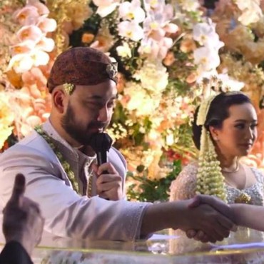 Rachel Amanda Dinikahi Pengusaha dengan Mahar 50 Gram Logam Mulia