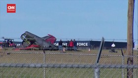 VIDEO: Momen 2 Pesawat Militer Kuno Tabrakan saat Dallas Air Show