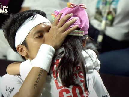 7 Potret Ayah Seleb & Anak di Tiba-tiba Tenis, Momen Desta Peluk Putrinya Paling Haru