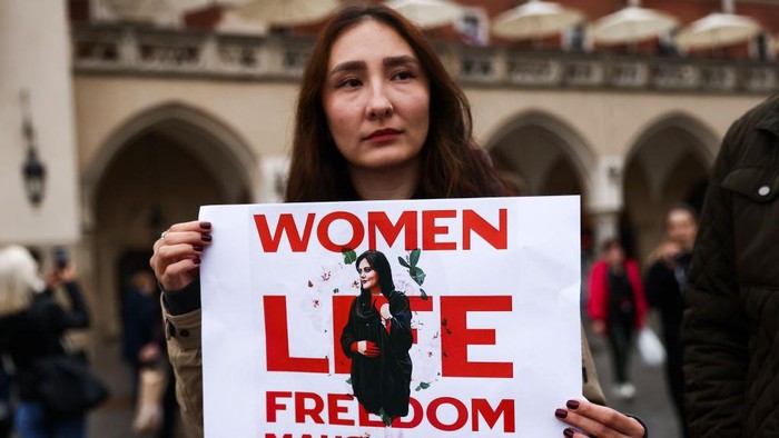 Kalimat Ini Jadi Trending di TikTok di Tengah Protes Iran Berlangsung, Ada Apa?