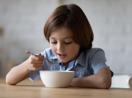 5 Makanan yang Mempercepat Penyembuhan Batuk pada Anak