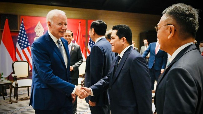 Menteri BUMN Erick Thohir mengklaim Presiden AS Joe Biden ikut mendukung Indonesia menjadi pusat pertumbuhan ekonomi dunia.