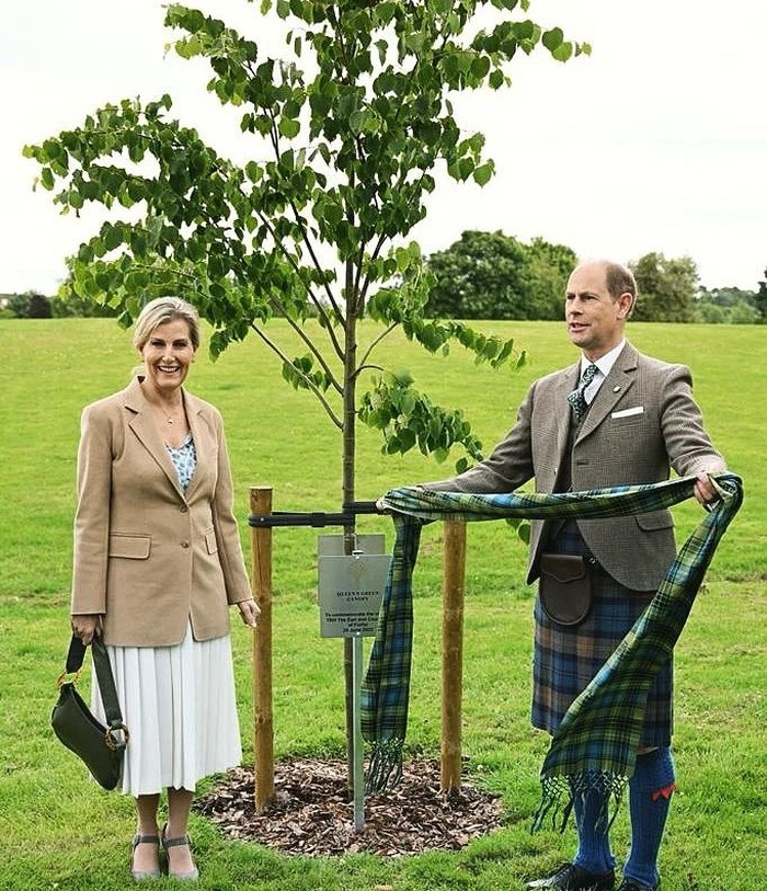 Sebagai anggota aktif kerajaan, Edward dan Sophie seringkali terlihat hadir di acara kenegaraan. Bahkan keduanya mengelola yayasan amal milik mereka yang bernama The Earl and Countess of Wessex Trust. /Foto: Instagram/theroyalfamily