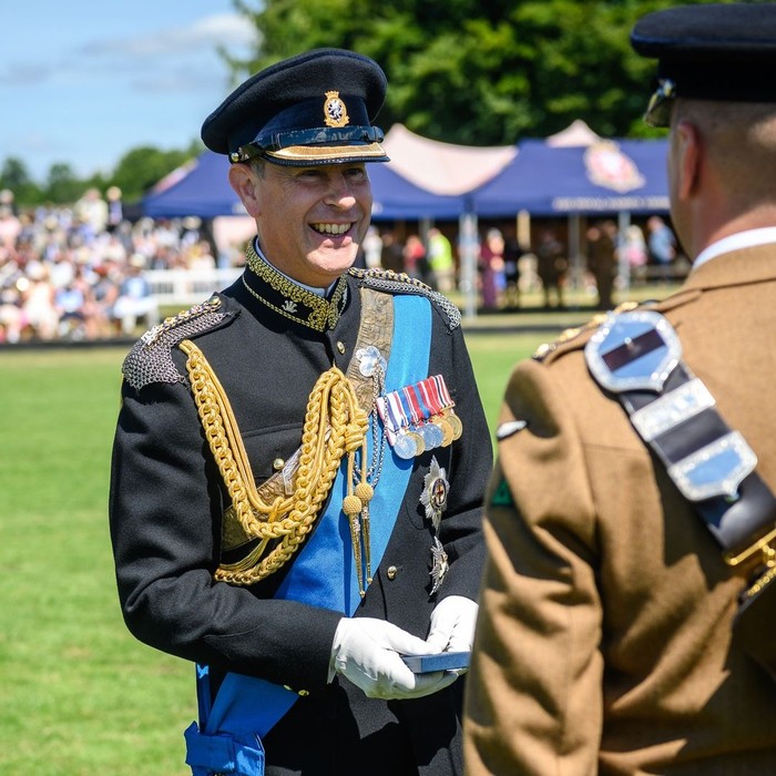 Anak ke-4 Ratu Elizabeth II ini lahir pada 1964 silam dan rupanya punya darah seni. Dilansir dari Britannica, ia pernah bekerja sebagai komposer di teater musikal dan juga membuka perusahaan teater miliknya sendiri. /Foto: Instagram/theroyalfamily