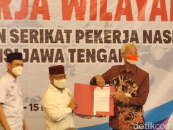 Ketika Ganjar Tiba-tiba Didoakan Jadi Presiden di Depan Buruh