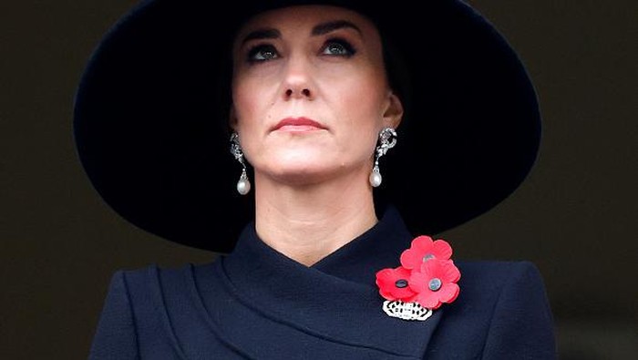 Kate Middleton Pakai Anting Mutiara Mewah Milik Putri Diana