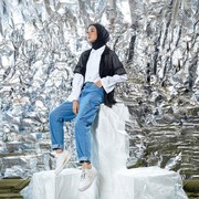 Agni Rilis Koleksi Kolaborasi dengan Sindy Mutmaina, Tawarkan Busana Basic Bergaya Edgy