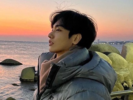 Ibunda Aktor Lee Ji Han Tulis Surat Menyentuh untuk Sang Putra yang Tewas di Tragedi Itaweon