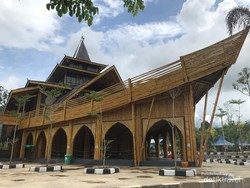 Tahukah Anda ada Bangun Masjid dari Bambu? Baca Ulasan Berikut!