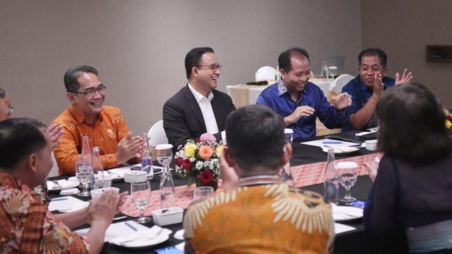 Jubir PKS Muhammad Kholid mengatakan partainya memiliki data lain yang justru mencatat kenaikan elektabilitas usai mendukung Anies Baswedan sebagai capres.