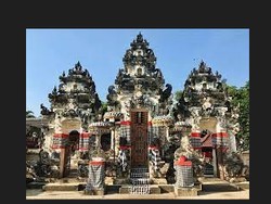 Mengulik Sejarah Asal-usul Pura Dalem Ped dan Pantangannya
