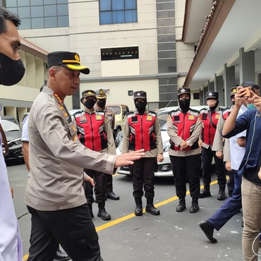 Ratusan Personel Polisi Amankan Sidang Putusan Kasus Binomo Indra Kenz