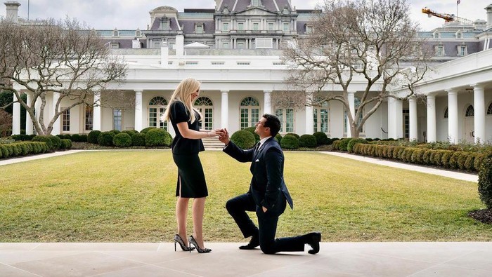 img-title Kisah Cinta Tiffany Trump dengan Michael Boulos