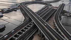 Bupati Sumenep Minta Menkeu Bikin Tol atau Reaktivasi Kereta di Madura