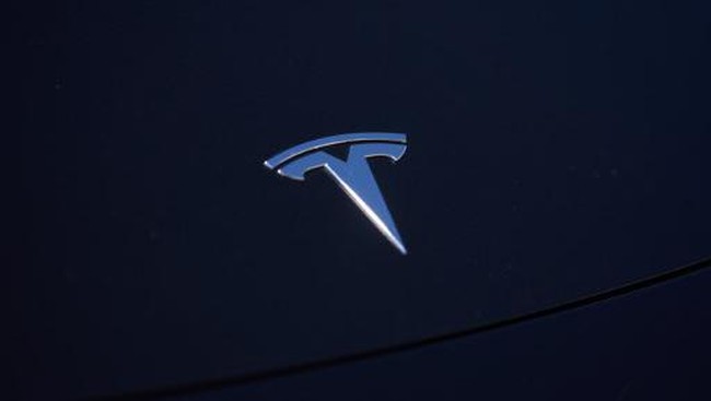 Tesla akan memutus hubungan kerja (PHK) 6.020 karyawannya di dua negara bagian Amerika Serikat (AS), yakni Texas dan California.