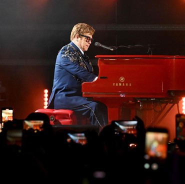 Lirik Lagu Sacrifice - Elton John