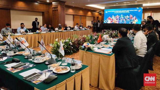Ferry Paulus dan Hasani Abdulgani resmi menjadi kandidat Direktur Utama PT Liga Indonesia Baru (LIB) dalam Rapat Umum Pemegang Saham (RUPS).