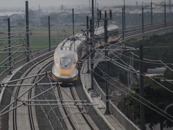 Hari Ini Jokowi dan Xi Jinping Bakal Nobar Uji Coba Kereta Cepat