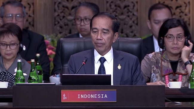 Jokowi menyoroti krisis global dari mulai perang, krisis pangan, hingga pandemi Covid-19 yang belum selesai.