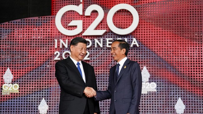 Pertemuan Jokowi-Xi Jinping akan membahas soal mobil listrik dan situasi di Laut China Selatan.