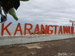 Daya Tarik Lainnya di Kawasan Pantai Karang Tawulan Tasikmalaya