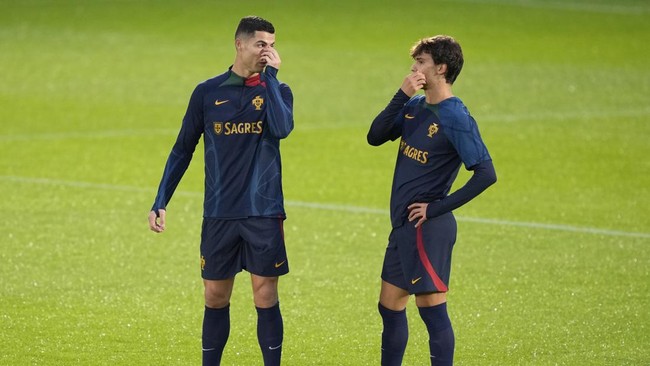 Cristiano Ronaldo buka-bukaan soal video kontroversial dengan Bruno Fernandes dalam pemusatan latihan timnas Portugal jelang Piala Dunia 2022.