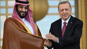Erdogan Bertemu Pangeran MbS di Arab Saudi, Bahas Apa?