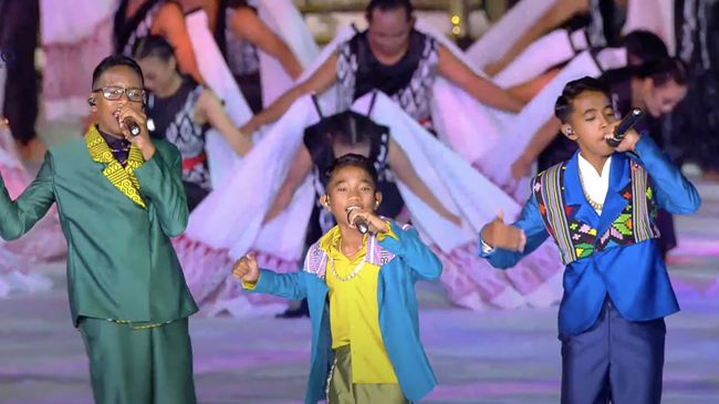 RDP Hip Hop Generation hingga musisi Andmesh Kamaleng menyanyikan lagu Malam Indah yang dipopulerkan Iwa K dalam acara Dinner G20.