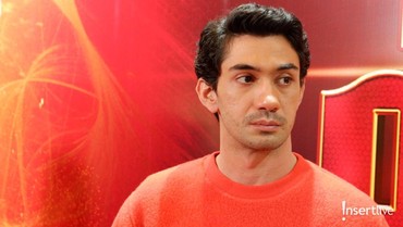 Cincin di Jari Manis Reza Rahadian Bikin Netizen Kepo